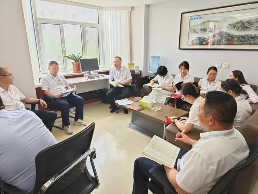 【神康新闻】甘肃神康医药科技有限公司支部开展主题教育围读会