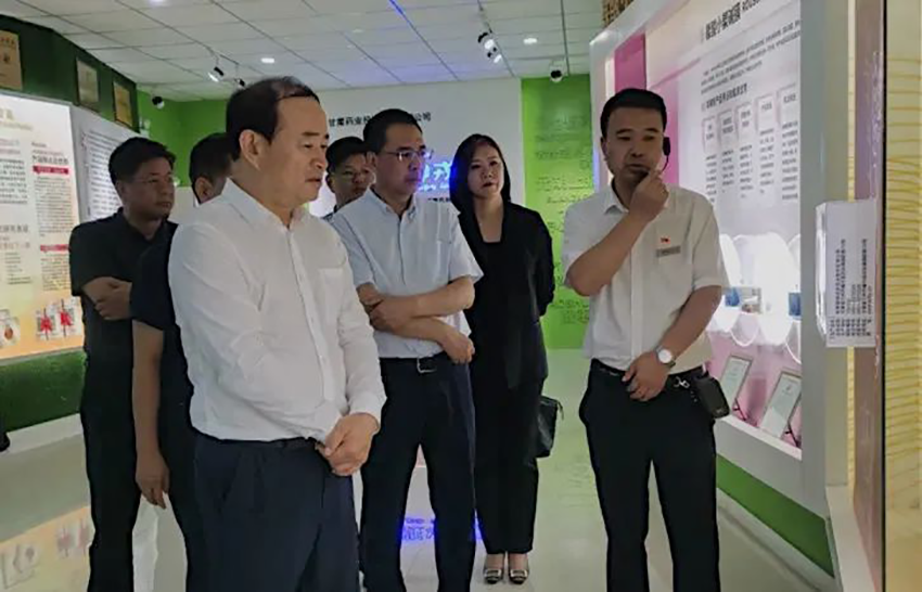 甘肃药业集团与甘肃文旅集团莅临陇神戎发开展交流座谈