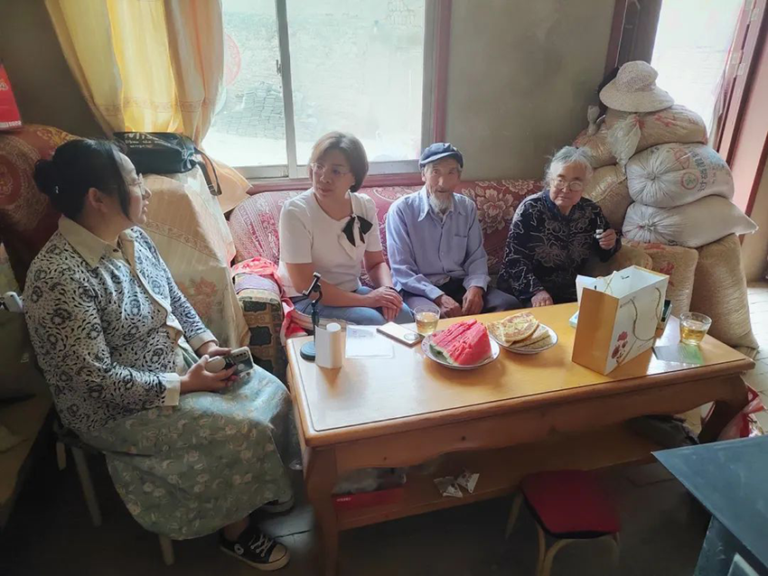 【集团要闻】王丽华深入帮扶村开展“结对帮扶爱心甘肃”行动