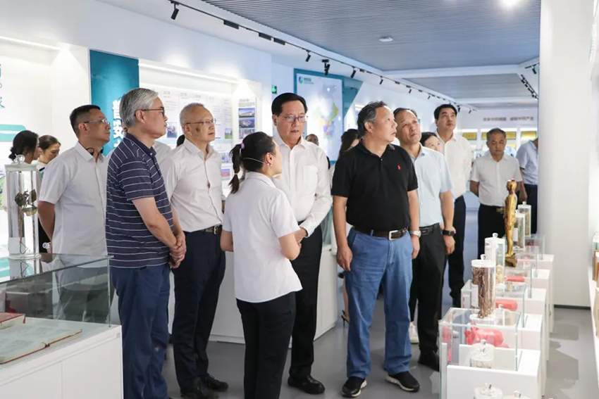 苏州工业园区科创企业家考察团到陇神戎发考察调研