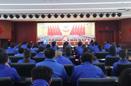 陇神戎发党委组织全体党员观看全国政协十三届四次会议开幕式